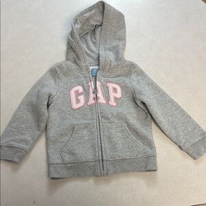 GAP Kids Light Gray Hoodie with Pink Logo 🐯